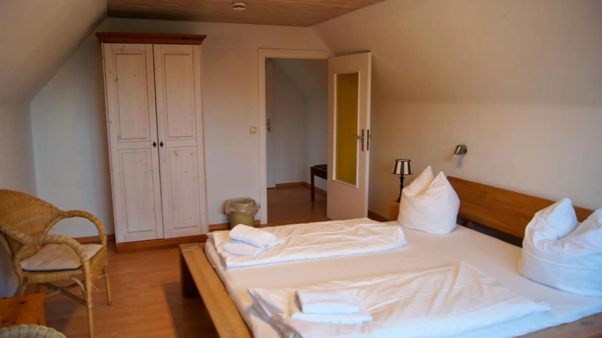 Nobis Krug Hotel Gross Sarau 3*,